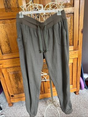 Women’s linen Olive Casual Drawstring Joggers
